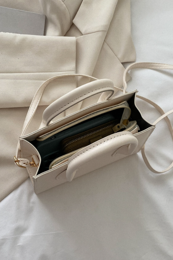 Violette™ Petit sac à bandoulière carré avec fermeture éclair