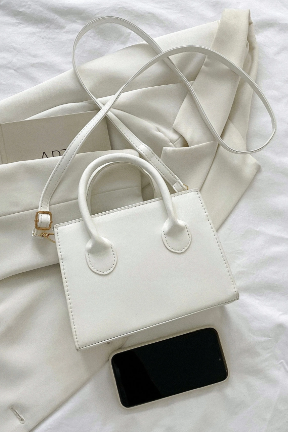 Violette™ Petit sac à bandoulière carré avec fermeture éclair