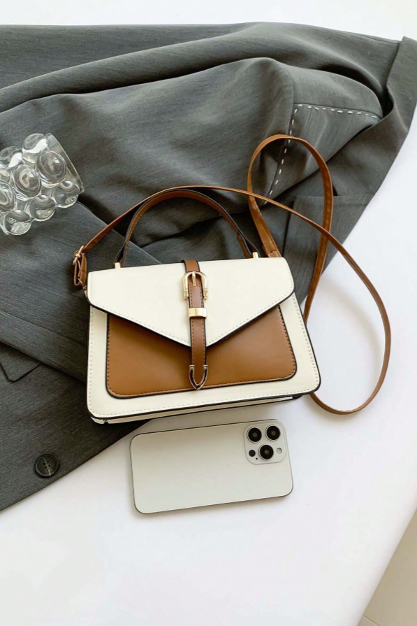 Violette™ Sac à bandoulière avec fermeture à boucle