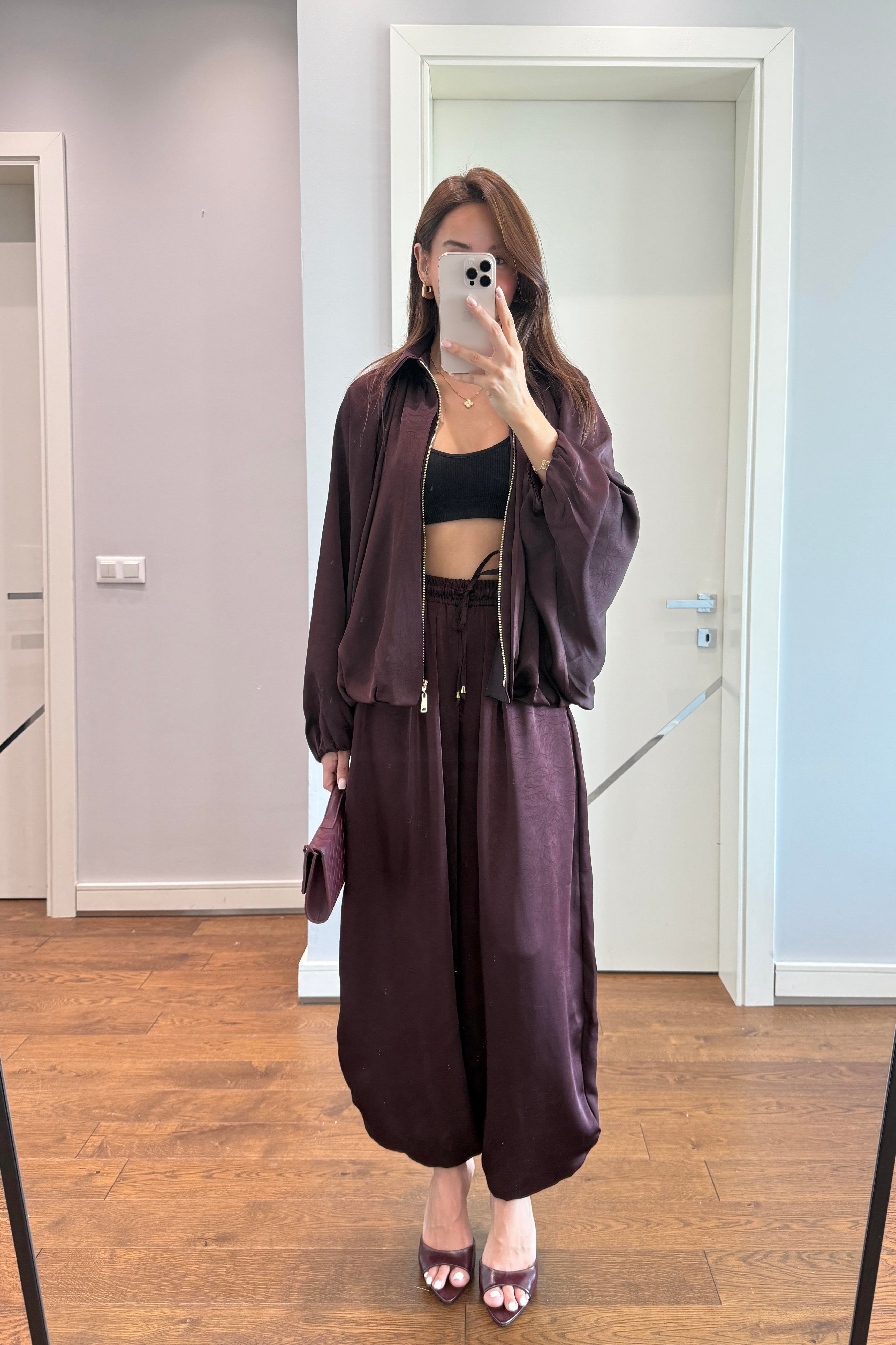 VESTE BOMBER EN SATIN ET PANTALON