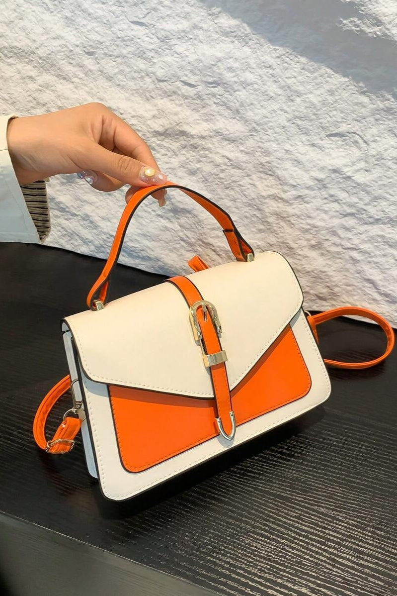 Violette™  Sac à bandoulière avec fermeture à boucle