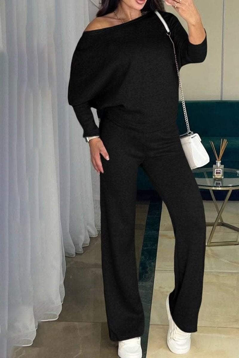 Ensemble avec un haut et un pantalon décontracté