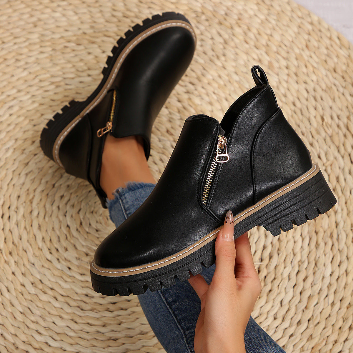 Amélie | des bottes chic en daim avec fermeture à glissière