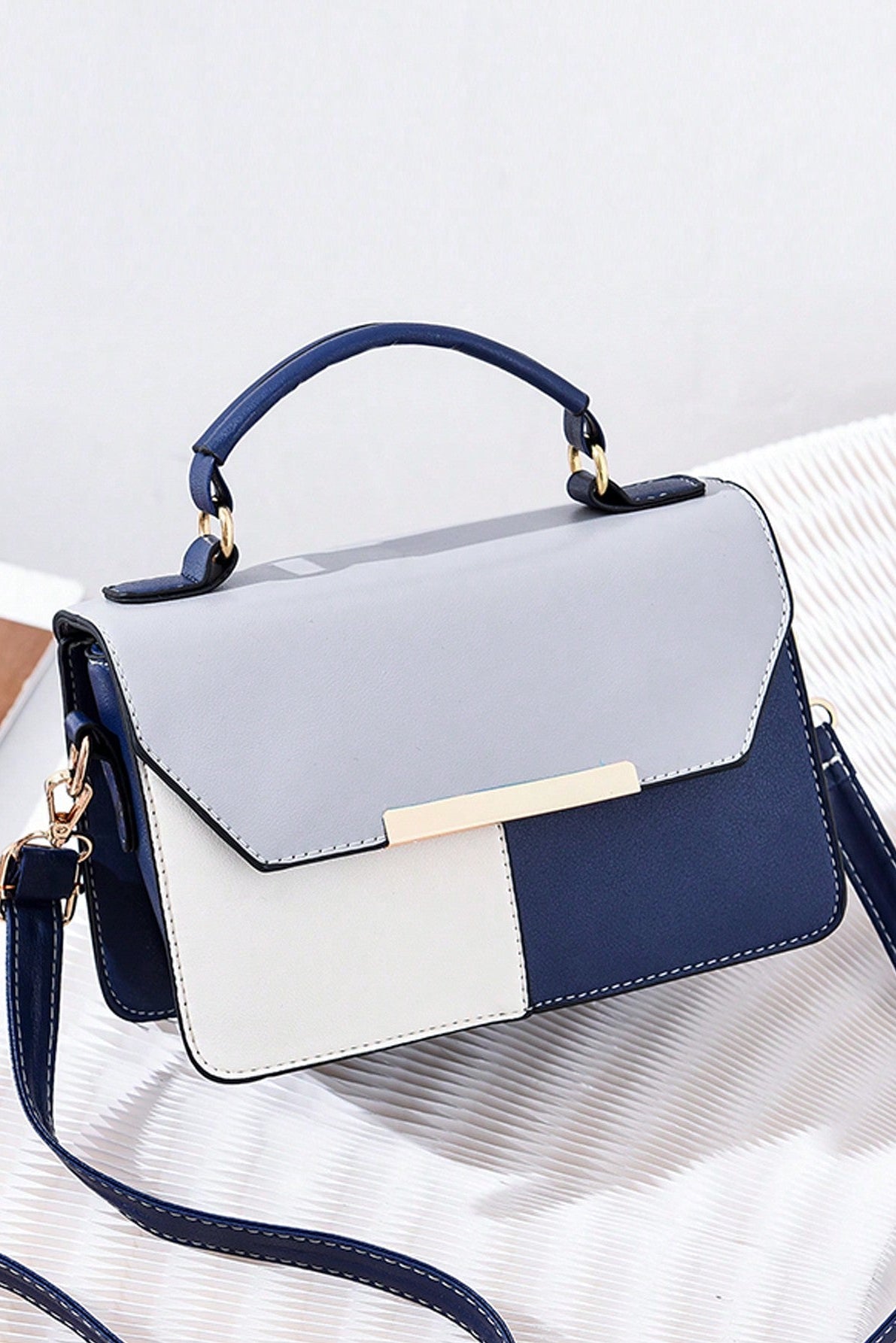 Violette™  Sac polyvalent au style chic et sobre