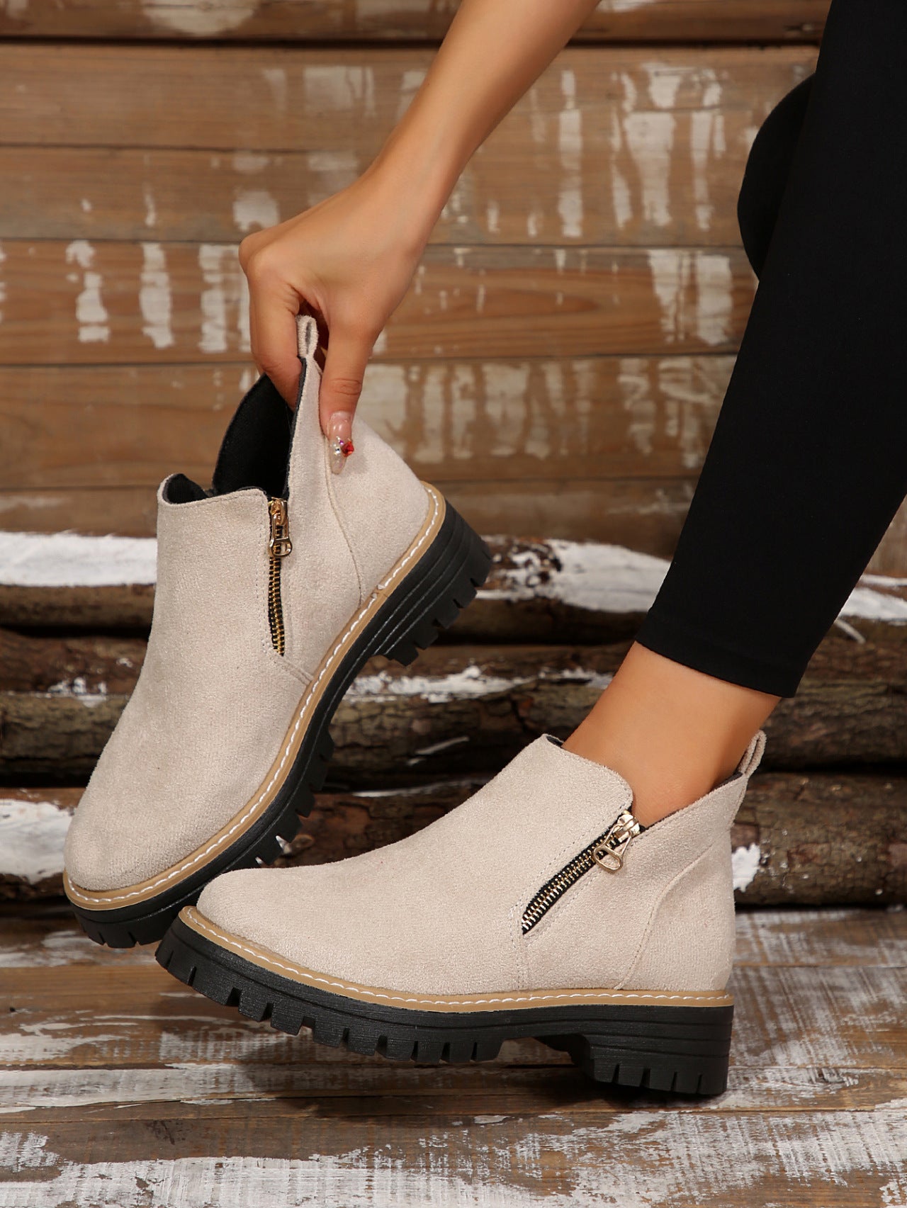 Amélie | des bottes chic en daim avec fermeture à glissière