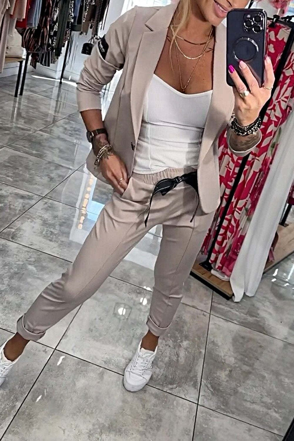 Ensemble deux pièces haut et pantalon élastique