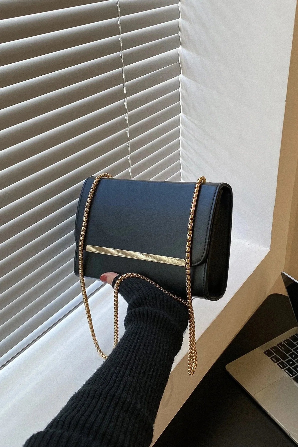 Violette™  Sac à main pour femme avec rabat et bandoulière chaîne